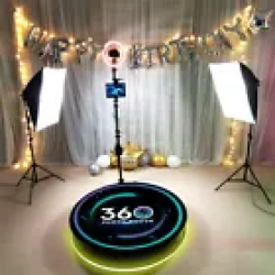 360202 1737449967 Flick it Up 360 Photo Booth